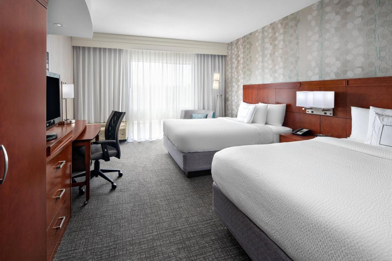 Hotel Courtyard By Marriott Raleigh North/Triangle Town Center Zewnętrze zdjęcie