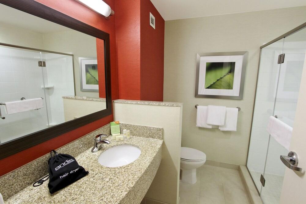 Hotel Courtyard By Marriott Raleigh North/Triangle Town Center Zewnętrze zdjęcie