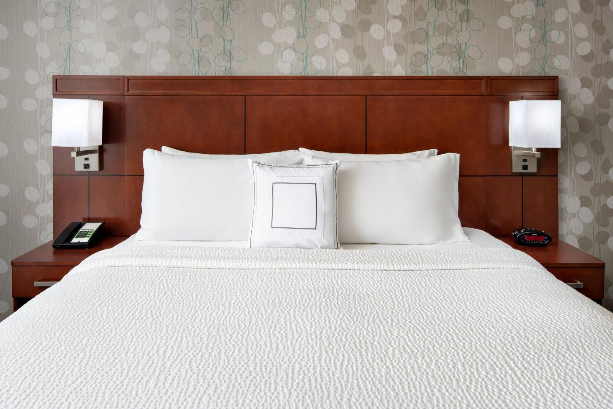 Hotel Courtyard By Marriott Raleigh North/Triangle Town Center Zewnętrze zdjęcie
