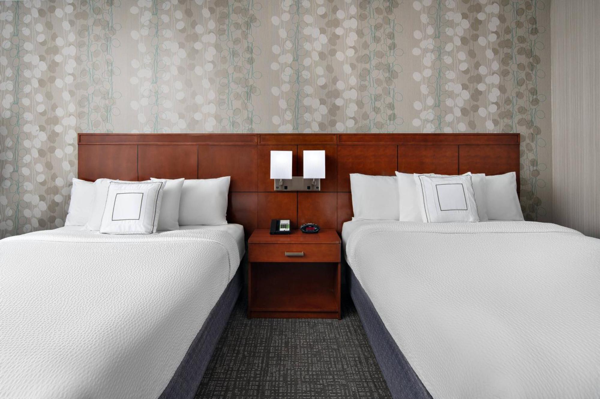 Hotel Courtyard By Marriott Raleigh North/Triangle Town Center Zewnętrze zdjęcie