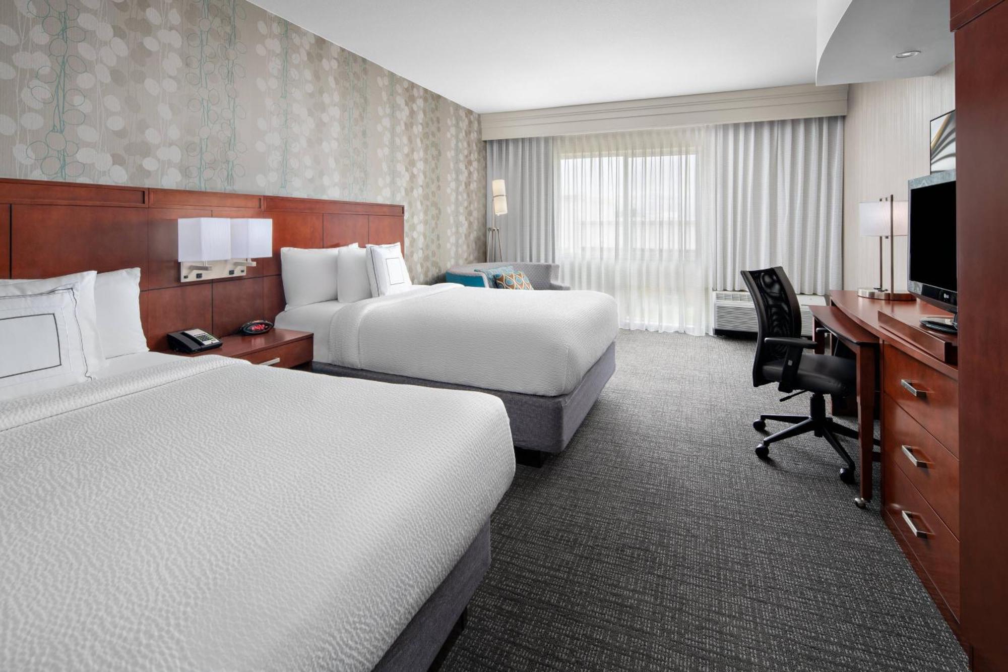 Hotel Courtyard By Marriott Raleigh North/Triangle Town Center Zewnętrze zdjęcie