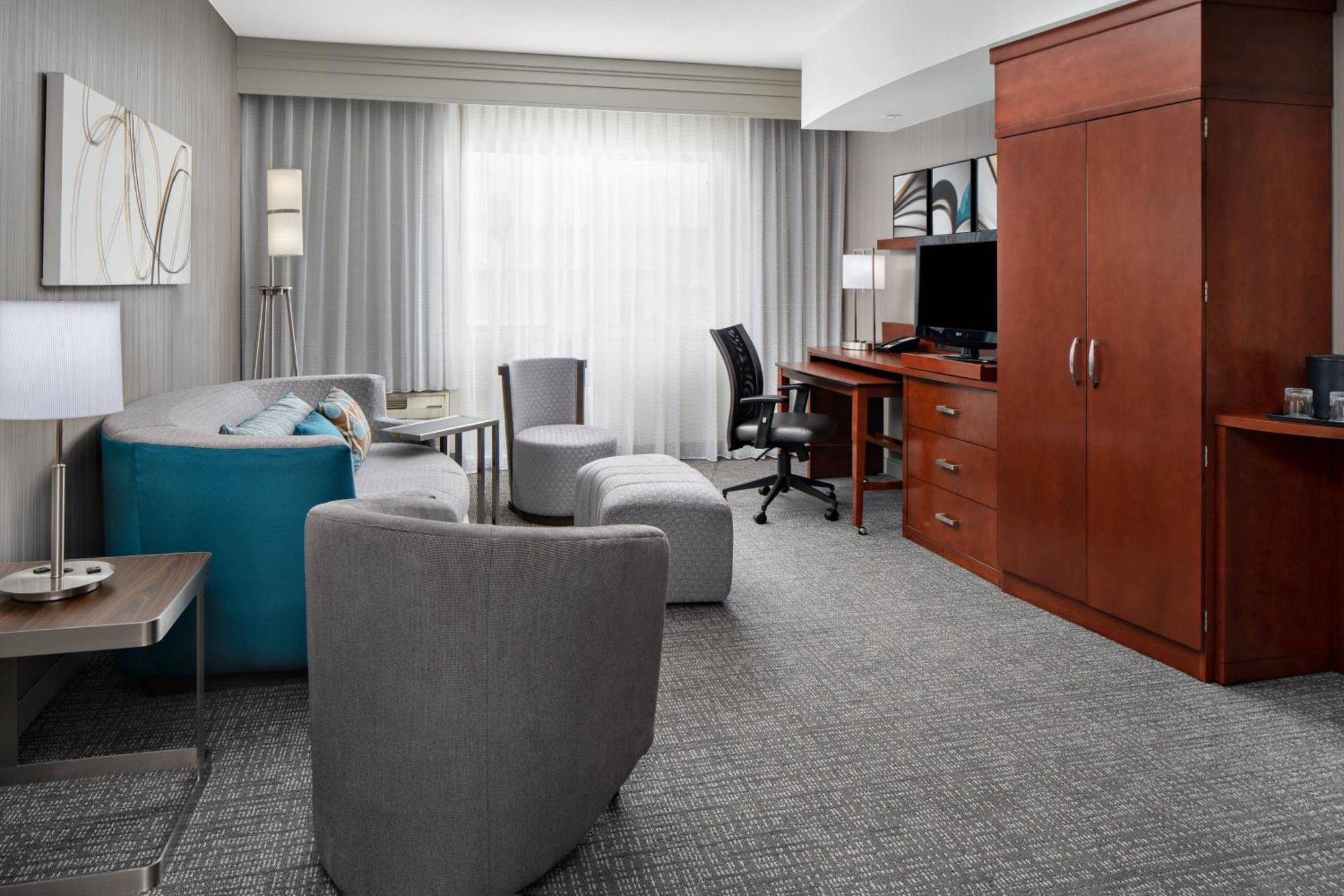Hotel Courtyard By Marriott Raleigh North/Triangle Town Center Zewnętrze zdjęcie
