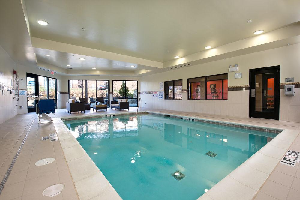 Hotel Courtyard By Marriott Raleigh North/Triangle Town Center Zewnętrze zdjęcie