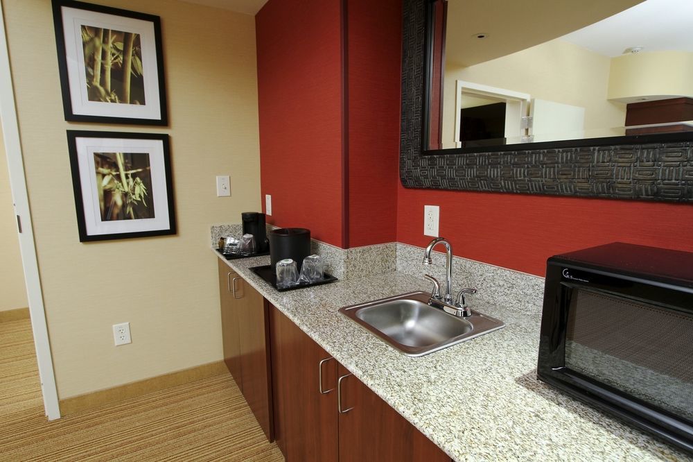 Hotel Courtyard By Marriott Raleigh North/Triangle Town Center Zewnętrze zdjęcie