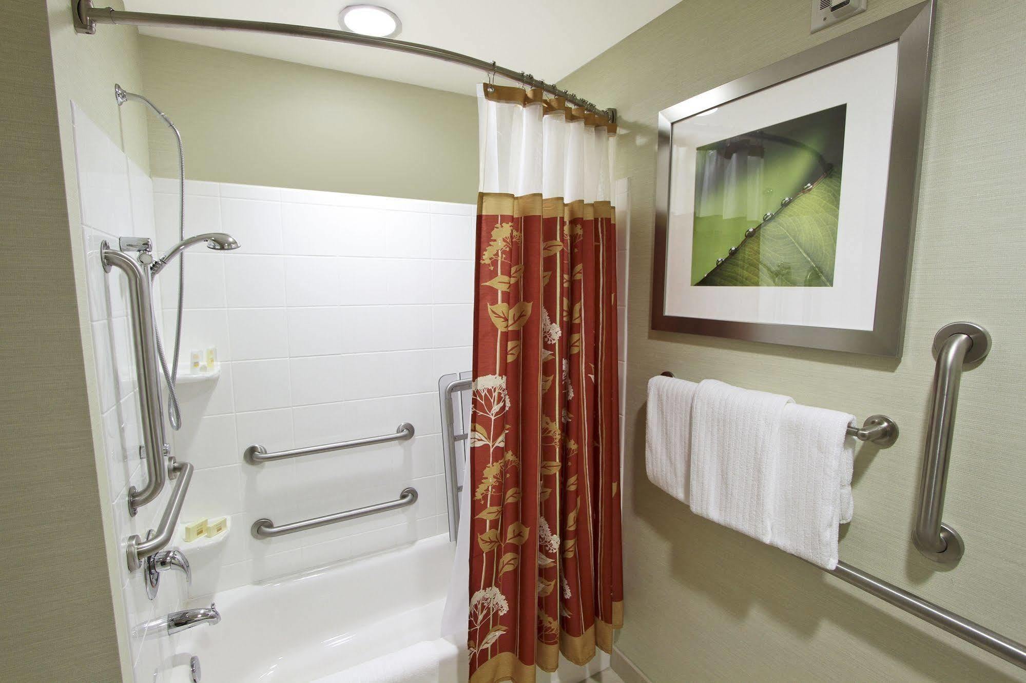 Hotel Courtyard By Marriott Raleigh North/Triangle Town Center Zewnętrze zdjęcie